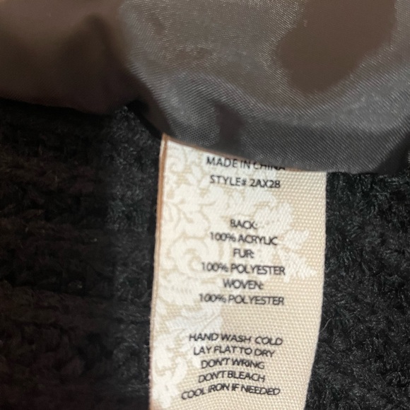 NWOT Soft Surroundings Faux Fur Sweater Vest - Picture 8 of 8